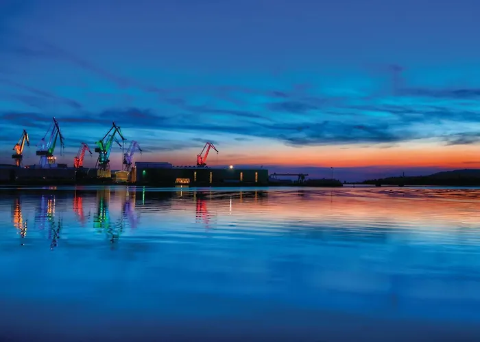 2 Bedroom Gorgeous In